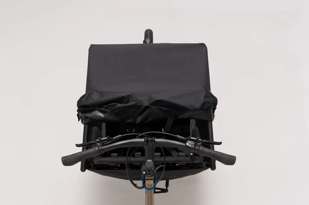 Muli2022_beige_basket_coverhalf_seat-ffwd_TMKSR180322.webp