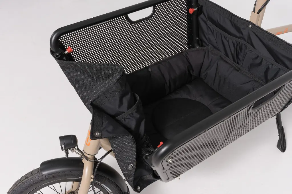 Muli2023_Muskel_DogsetOnBike_TMKSRDSC05423_TMKSR16323.webp